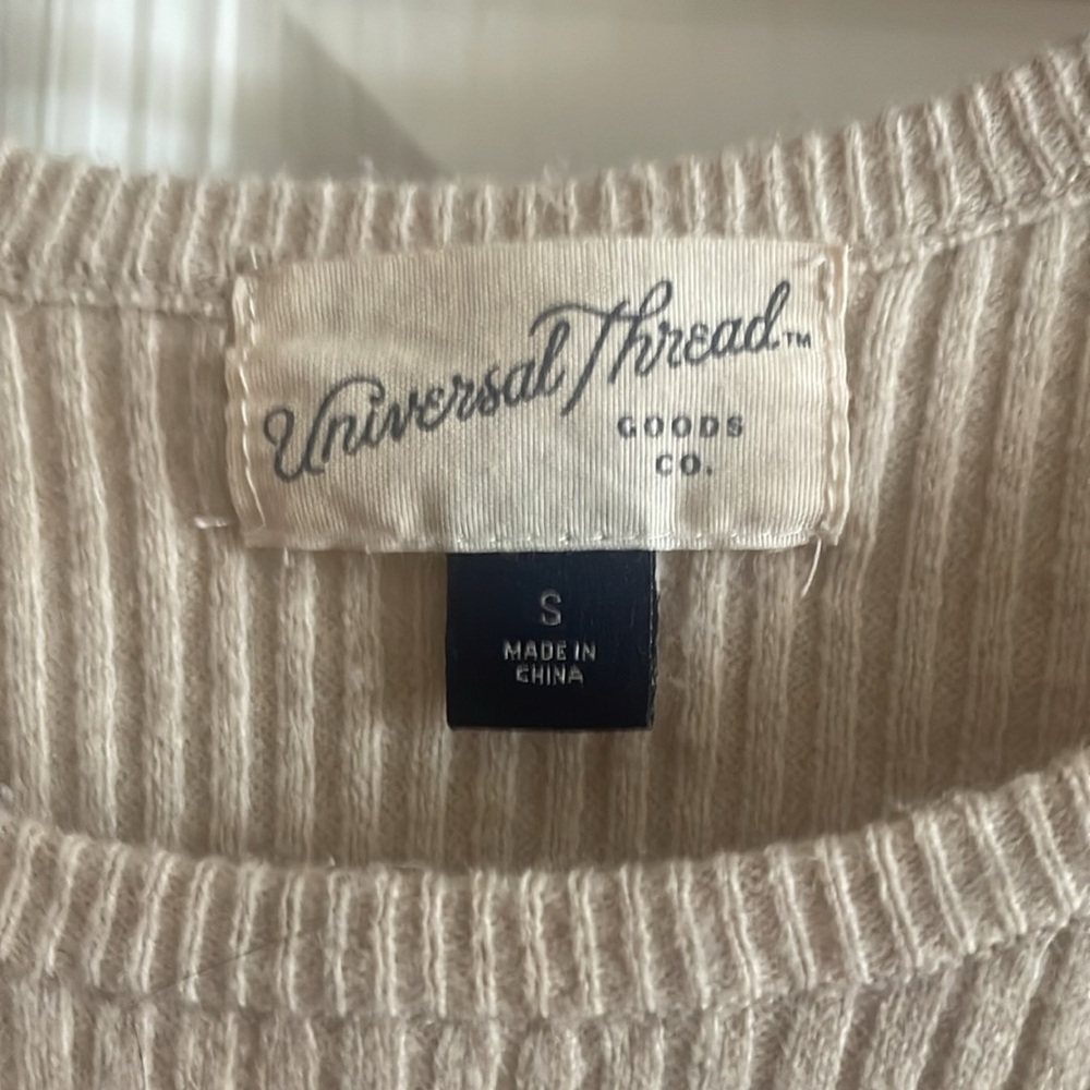 Universal Thread Women's Beige Ribbed Sweater - Picture 2 of 5